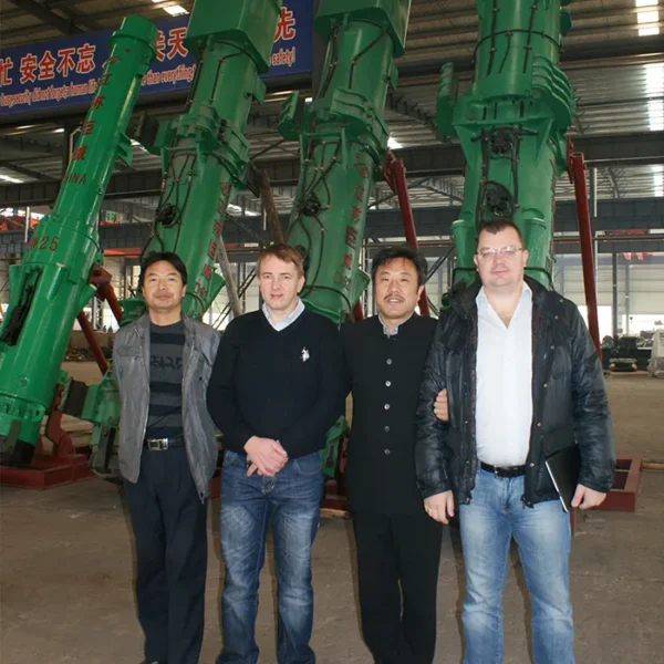 Khách hàng tham quan nhà máy Juwei Machinery