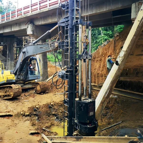 excavator mounted dd diesel hammers working on Indonesia