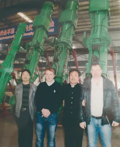 Visite de l'usine par un client de Juwei